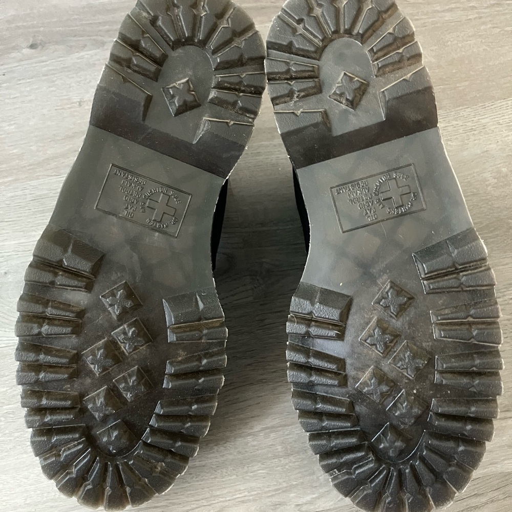 Dr. Martens Devon Flower Platform Boots Black Pebble Leather Women’s Size 9 - Picture 6 of 8